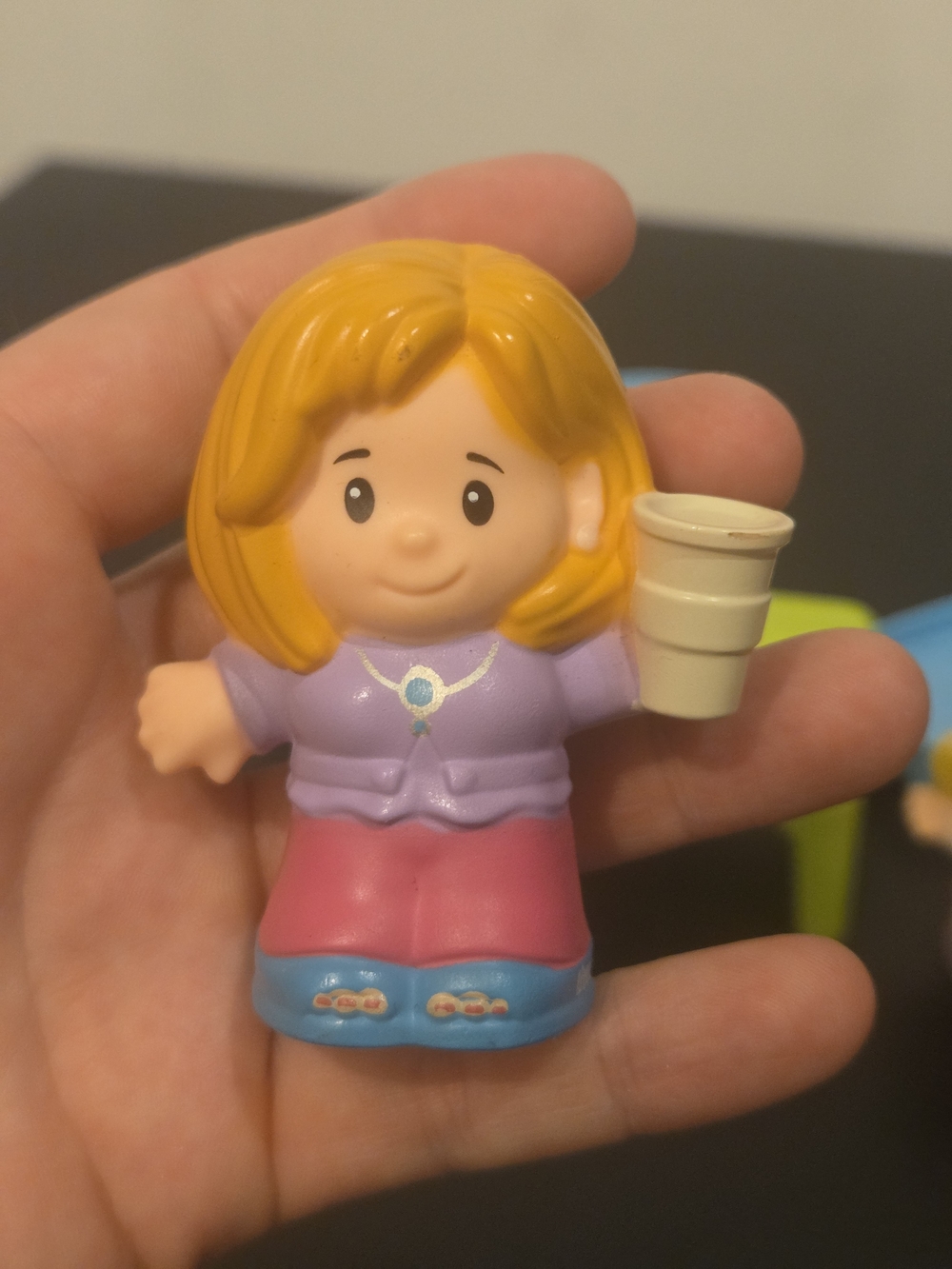 Little People Suprise & Sounds Home - Mom Dad Sister Table & Chairs - Picture 4 of 8